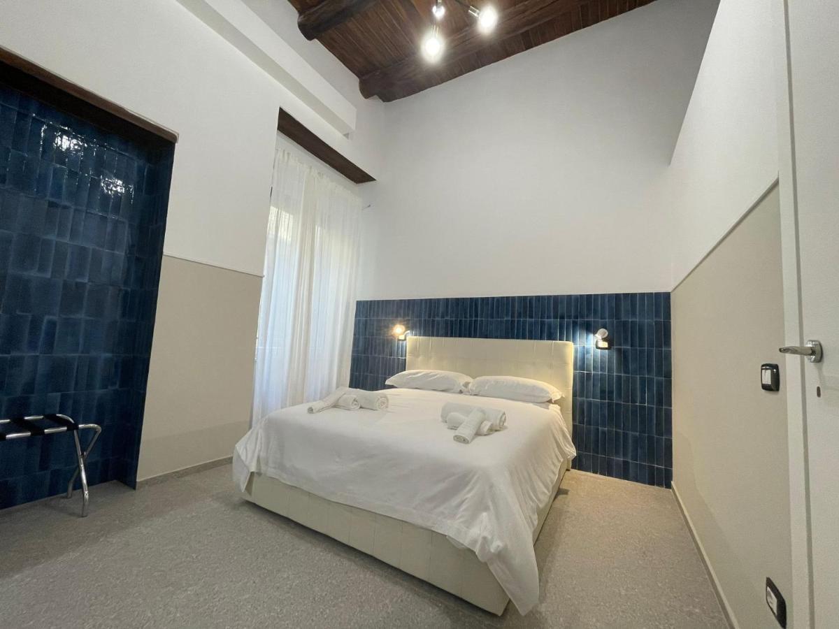 La Suite Del Centro Storico Naples Exterior photo