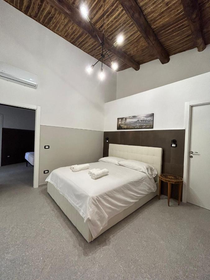 La Suite Del Centro Storico Naples Exterior photo